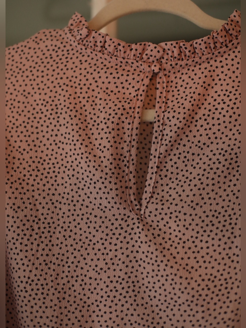 NWT Maison d’Amelie Medium Rose Pink Black Polka Dot Ruffle Neck Blouse - Picture 7 of 9